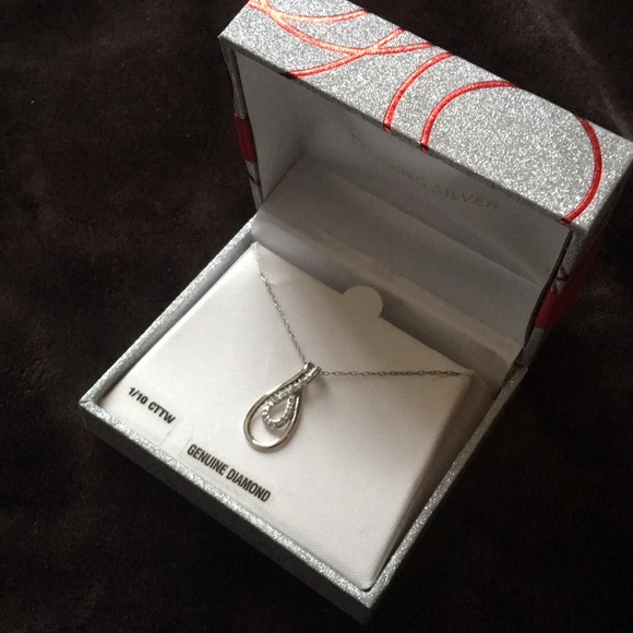 Diamond necklace - Picture 1 of 2